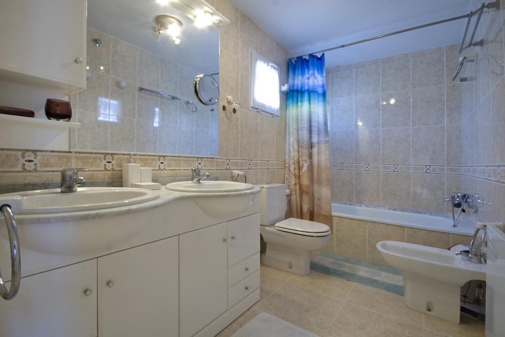 Villa La Rosaleda Dénia Habitación foto